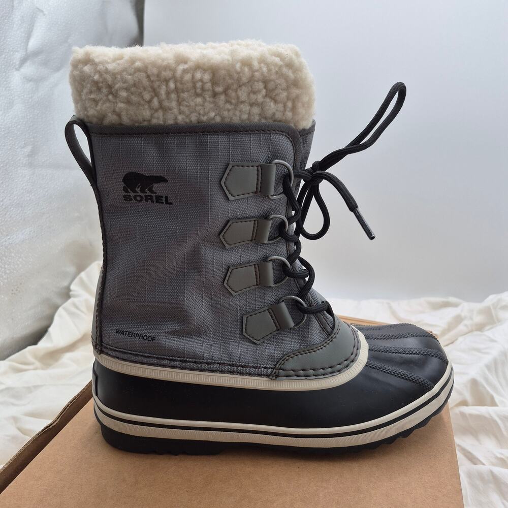 NEW Sorel Winter Carnival Waterproof Boot insulated snow boots grey women size 8
